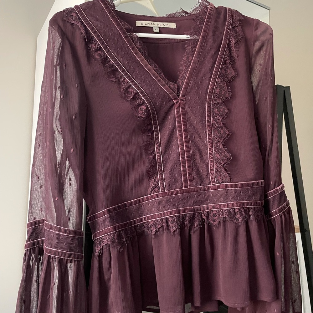 Silvian Heach never worn plum poplin blouse